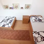 -sema موستار