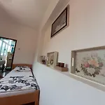 بيت شباب -sema *